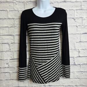 🌼41 Hawthorn Womens Top Size XS Long Sleeve Crew Neck Stripes Black Gray🌼